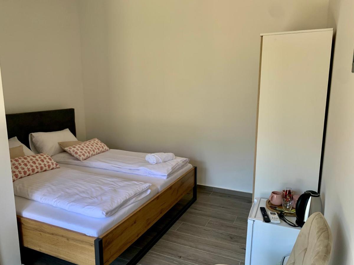 Panorama Rooms โบเว็ก ภายนอก รูปภาพ